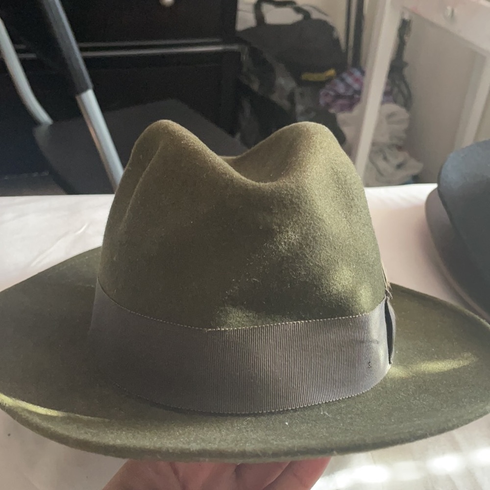 Men’s hat - Picture 2 of 2